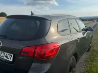 Gebraucht Opel Astra 131 PS (96 kW) 2013 Grau Kombi