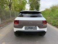 Gebraucht Citroën C4 Shine Edition 82 PS (60 kW) 2015 Weiß SUV