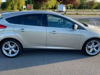 Gebraucht Ford Focus Titanium 150 PS (110 kW) 2015 Grau Limousine