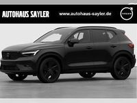 Neu Volvo XC40 Plus 163 PS (119 kW) 2026 Schwarz (onyx black / metallic) SUV