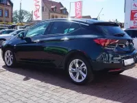 Gebraucht Opel Astra Active 105 PS (77 kW) 2016 Grün Limousine