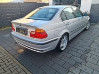 Gebraucht BMW 323 170 PS (125 kW) 1999 Silber Limousine