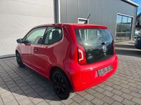 Second-hand VW up! 60 CP (44 kW) 2015 Roșu Hatchback