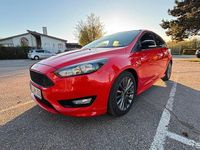 Gebraucht Ford Focus ST-Line 140 PS (102 kW) 2018 Rot Limousine