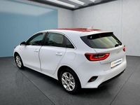 Second-hand Kia Ceed 160 CP (117 kW) 2022 Alb Hatchback