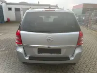 Gebraucht Opel Zafira Sport 125 PS (91 kW) 2011 Silber Van / Kleinbus