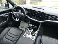 gebraucht VW Touareg 3.0 TDI 4Motion R-Line
