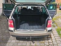 Usata VW Passat 150 CV (110 kW) 2004 Oro Station wagon