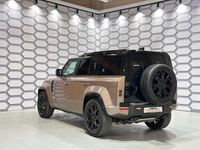 Neu Land Rover Defender 635 PS (467 kW) 2026 Braun SUV