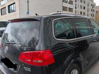 Second-hand VW Sharan 177 CP (130 kW) 2010 Albastru Monovolum