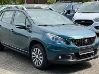 Gebraucht Peugeot 2008 Active 99 PS (72 kW) 2017 Blau SUV
