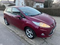 Gebraucht Ford Fiesta Titanium 97 PS (71 kW) 2009 Rot Kleinwagen