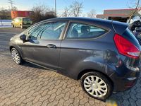 Gebraucht Ford Fiesta 82 PS (60 kW) 2009 Grau Kleinwagen