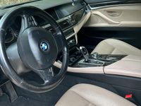 Gebraucht BMW 523 Sport Line 204 PS (150 kW) 2011 Grau Limousine