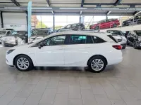 Usata Opel Astra Business Elegance 122 CV (89 kW) 2022 Bianco Utilitaria