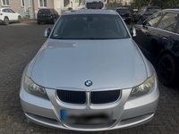 Gebraucht BMW 320 177 PS (130 kW) 2008 Silber Limousine