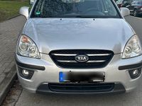 Gebraucht Kia Carens 140 PS (102 kW) 2007 Silber Van / Kleinbus