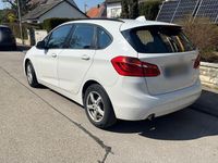 Gebraucht BMW 216 Active Tourer Advantage 116 PS (85 kW) 2016 Weiß Van / Kleinbus