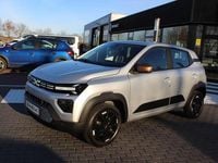 Gebraucht Dacia Spring Extreme 47 kW (65 PS) 2024 Diamantsilbergrau Kleinwagen