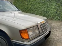 Second-hand Mercedes E250 90 CP (66 kW) 1992 Berlinǎ