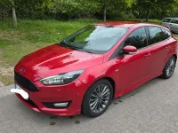 Gebraucht Ford Focus ST-Line 182 PS (133 kW) 2017 Rot Limousine