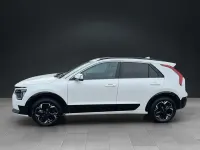 Gebraucht Kia e-Niro Inspiration 150 kW (204 PS) 2024 Snow white pearl (metallic) SUV