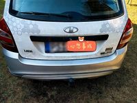 Gebraucht Lada Kalina 87 PS (63 kW) 2016 Silber Kleinwagen