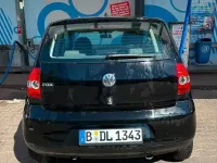 Gebraucht VW Fox 54 PS (39 kW) 2009 Schwarz Kleinwagen