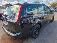 Second-hand Ford Focus Style 101 CP (74 kW) 2010 Negru Berlinǎ