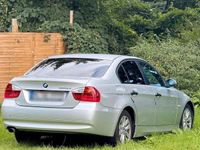 Second-hand BMW 320 163 CP (119 kW) 2006 Argintiu Berlinǎ