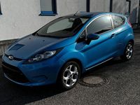 Gebraucht Ford Fiesta Trend 82 PS (60 kW) 2009 Blau Kleinwagen