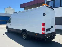Second-hand Iveco Daily 177 CP (130 kW) 2007 Alb Monovolum
