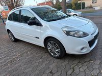 Gebraucht Renault Clio II Dynamique 101 PS (74 kW) 2011 Weiß Limousine