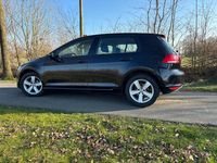 Gebraucht VW Golf VII 86 PS (63 kW) 2014 Schwarz Kleinwagen