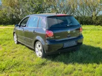 Gebraucht VW Polo 64 PS (47 kW) 2005 Schwarz Kleinwagen