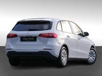 Gebraucht Mercedes B180 136 PS (100 kW) 2022 Weiß Van / Kleinbus