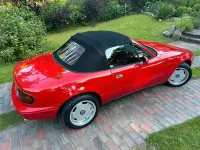 Gebraucht Mazda 2 115 PS (84 kW) 1989 Rot Cabrio