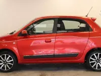 Käytetty Renault Twingo Luxe 71 HP (52 kW) 2015 Punainen Viistoperä