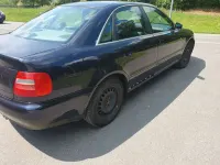 Second-hand Audi A4 193 CP (141 kW) 1998 Albastru Berlinǎ