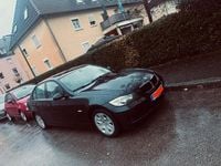Gebraucht BMW 318 129 PS (94 kW) 2005 Schwarz Limousine