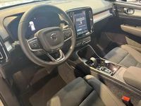 Neu Volvo XC40 Plus 163 PS (119 kW) 2025 Weiß SUV