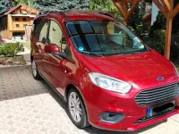 Gebraucht Ford Tourneo Courier Titanium 101 PS (74 kW) 2019 Rot Van / Kleinbus