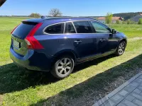 Second-hand Volvo V60 163 CP (119 kW) 2014 Albastru Break