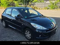 Gebraucht Peugeot 206 Basis 75 PS (55 kW) 2010 Schwarz Limousine