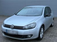 Gebraucht VW Golf VI Style 85 PS (62 kW) 2012 Silber Kleinwagen