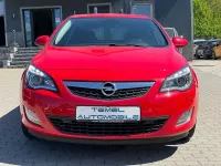 Usata Opel Astra 131 CV (96 kW) 2012 Rosso Berlina