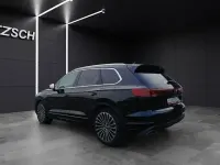 Używany VW Touareg Elegance 381 KM (280 kW) 2023 Czarny SUV