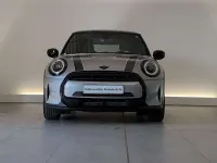 Gebraucht Mini Cooper 136 PS (100 kW) 2022 Melting silver iii Kleinwagen