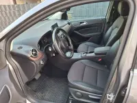Gebraucht Mercedes B180 122 PS (89 kW) 2015 Grau Van / Kleinbus
