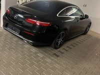 Gebraucht Mercedes E220 194 PS (142 kW) 2017 Schwarz Coupé